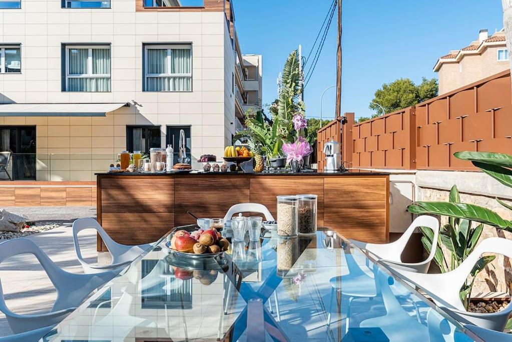 Lusso E Relax Con Piscina A 2 Minuti Dal Mare Apartman Miami Playa Kültér fotó