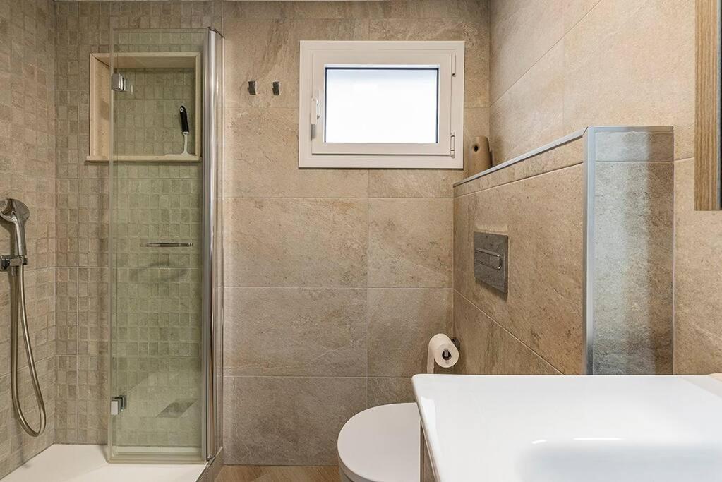 Lusso E Relax Con Piscina A 2 Minuti Dal Mare Apartman Miami Playa Kültér fotó